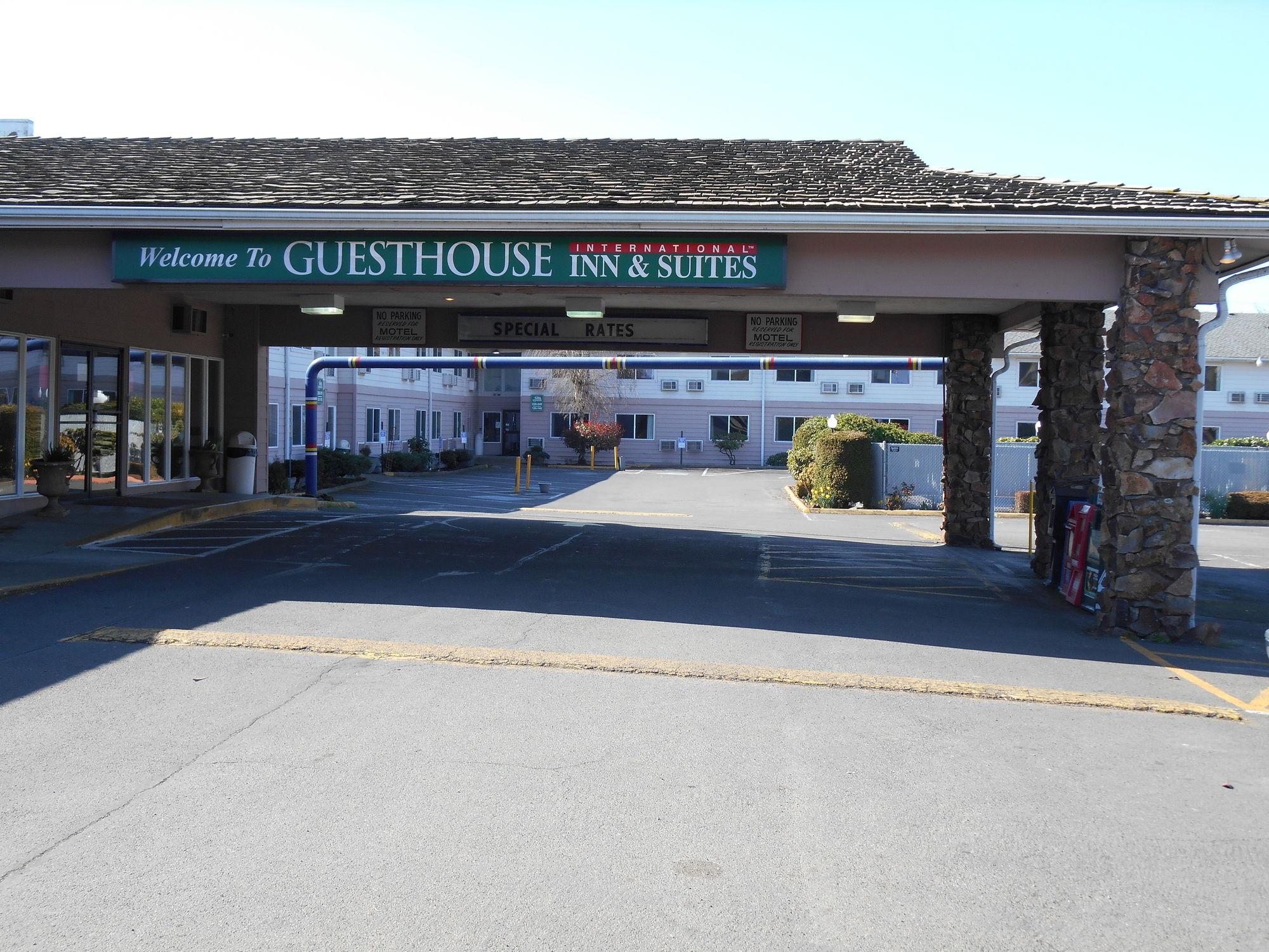 Guesthouse Inn & Suites Eugene/Спрингфийлд Екстериор снимка