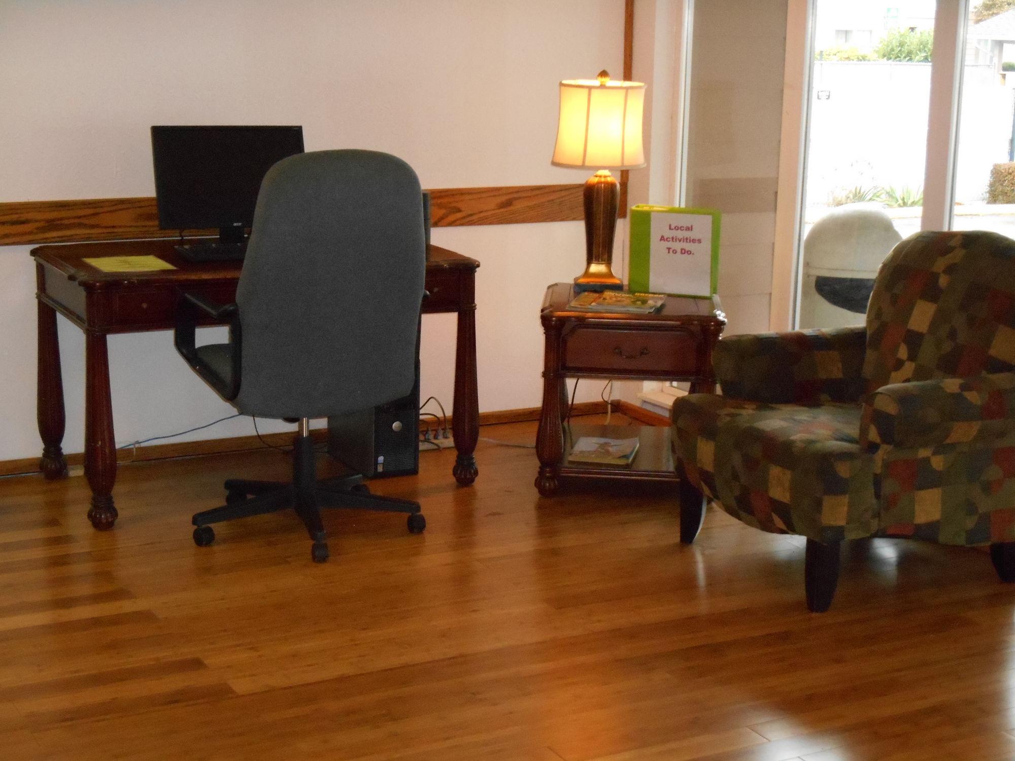 Guesthouse Inn & Suites Eugene/Спрингфийлд Екстериор снимка
