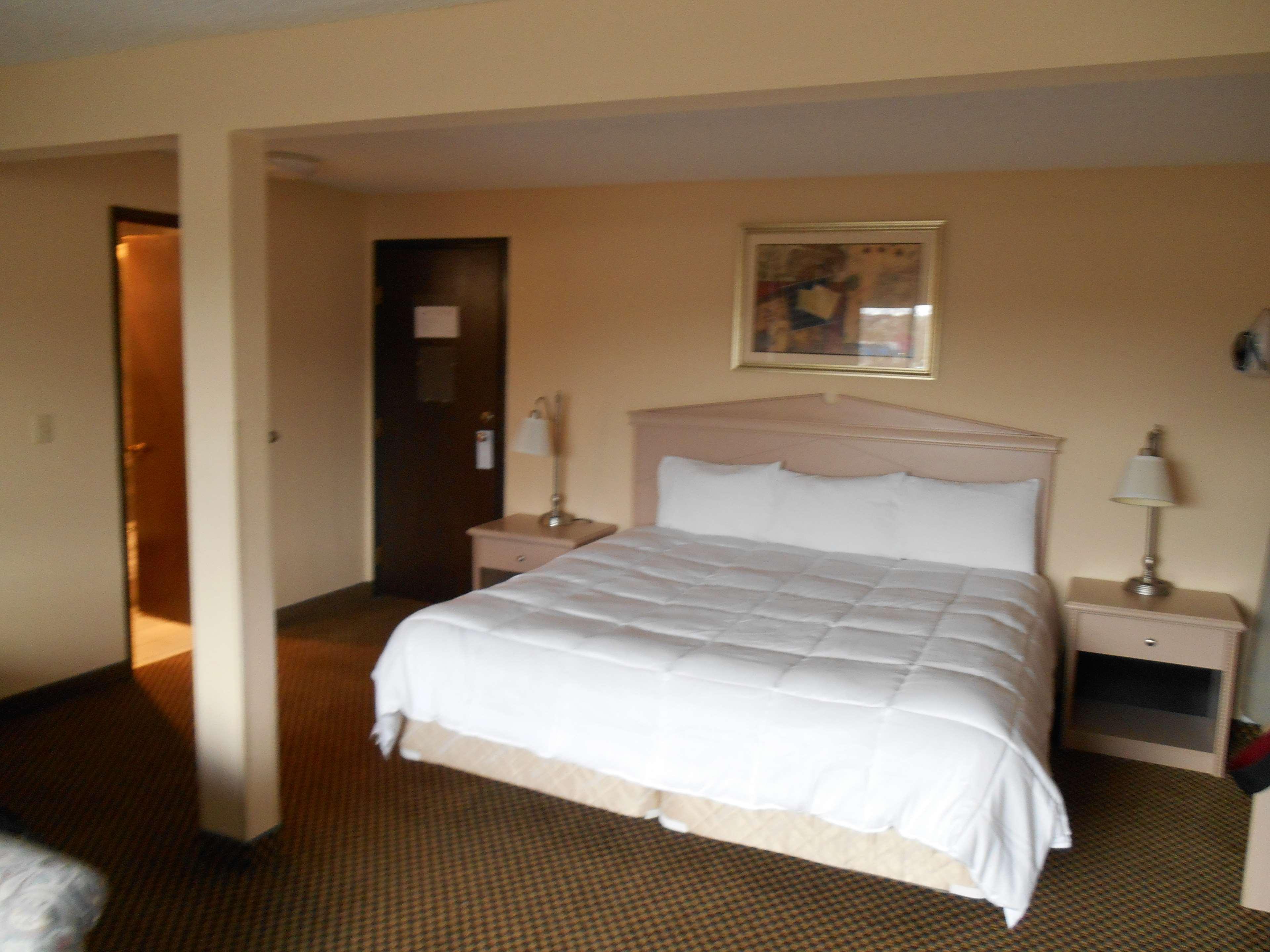 Guesthouse Inn & Suites Eugene/Спрингфийлд Екстериор снимка