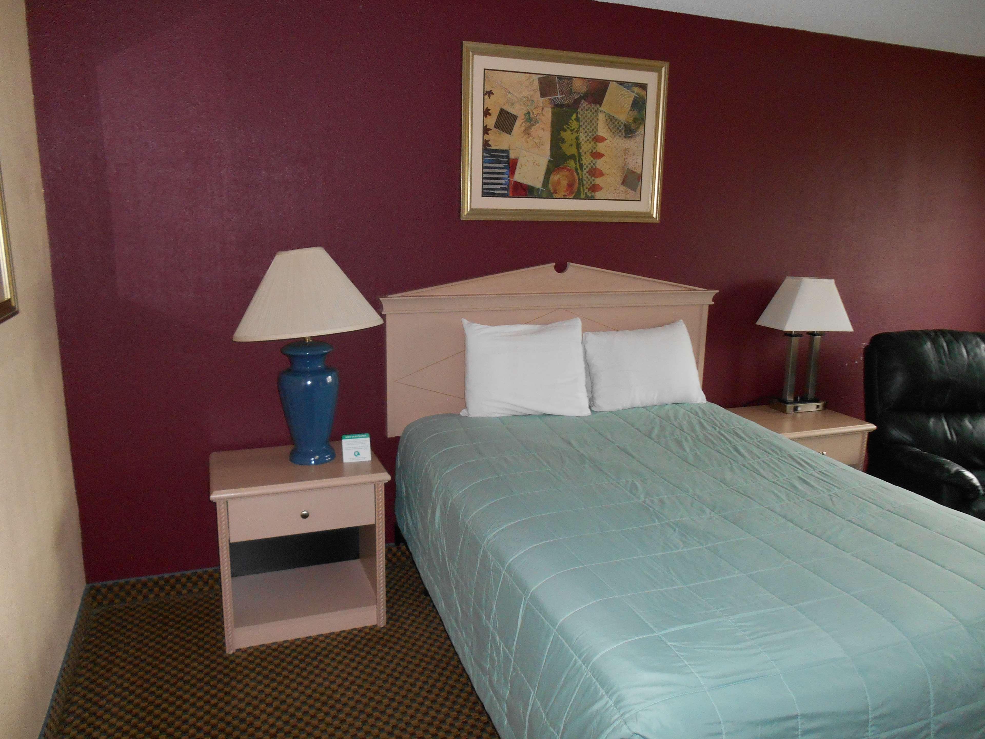 Guesthouse Inn & Suites Eugene/Спрингфийлд Екстериор снимка