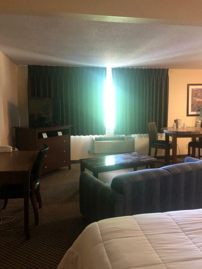 Guesthouse Inn & Suites Eugene/Спрингфийлд Екстериор снимка