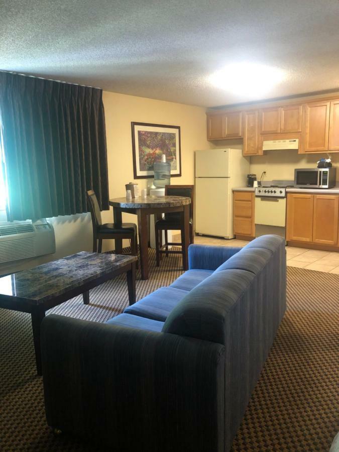 Guesthouse Inn & Suites Eugene/Спрингфийлд Екстериор снимка