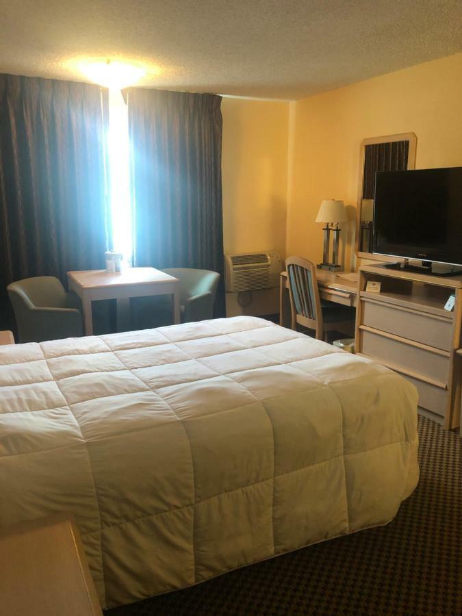 Guesthouse Inn & Suites Eugene/Спрингфийлд Екстериор снимка