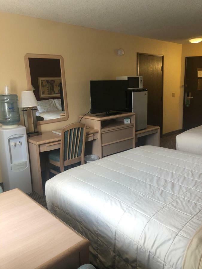Guesthouse Inn & Suites Eugene/Спрингфийлд Екстериор снимка
