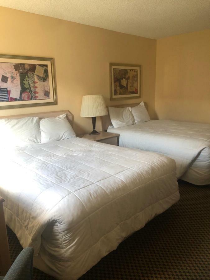Guesthouse Inn & Suites Eugene/Спрингфийлд Екстериор снимка